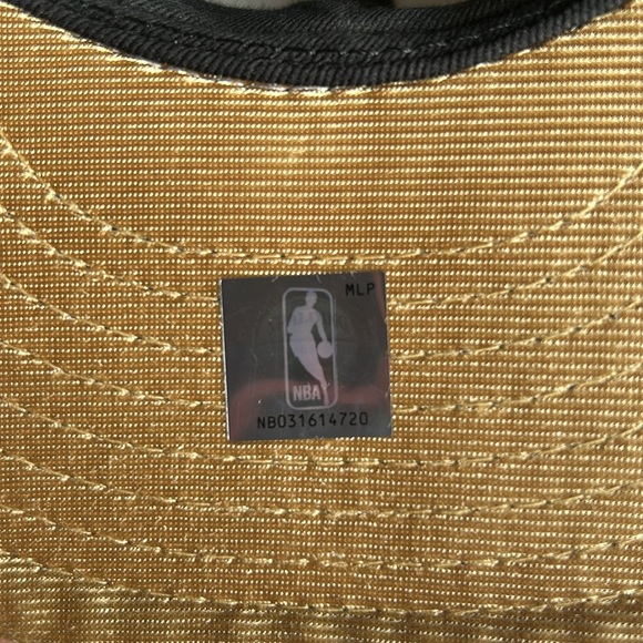 New Era Toronto Raptors fitted hat - Picture 6 of 6